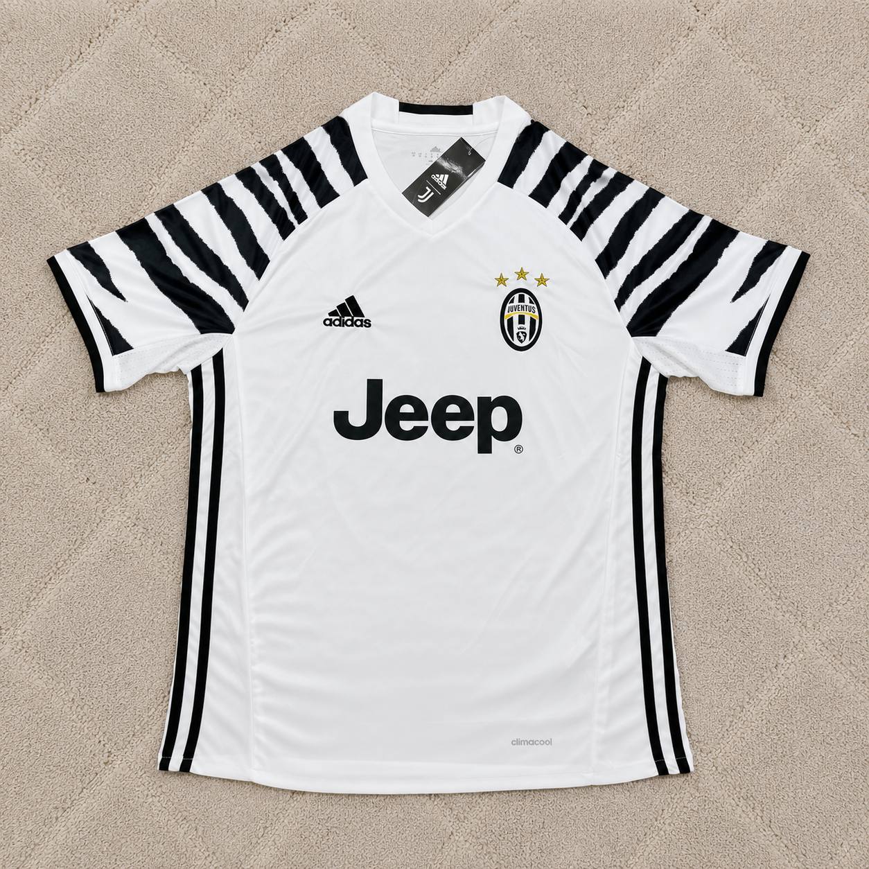 Paul Pogba #10 Juventus 2016 2017 Away White Retro Football Jersey