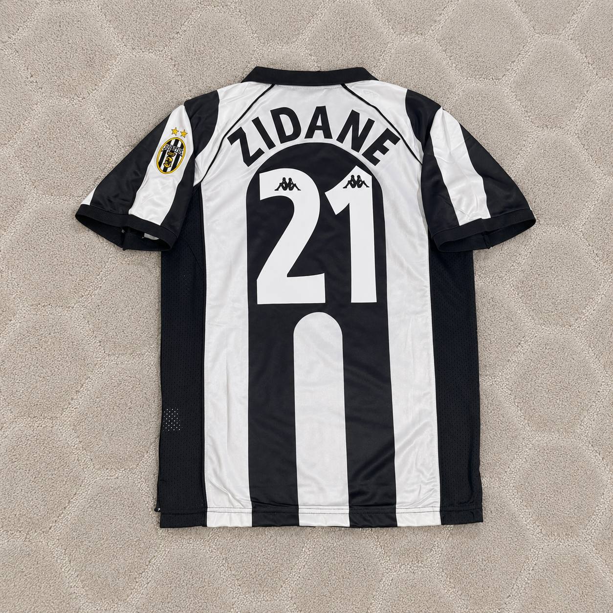 Zinedine Zidane Juventus 1997-1998 Home Retro Football Jersey
