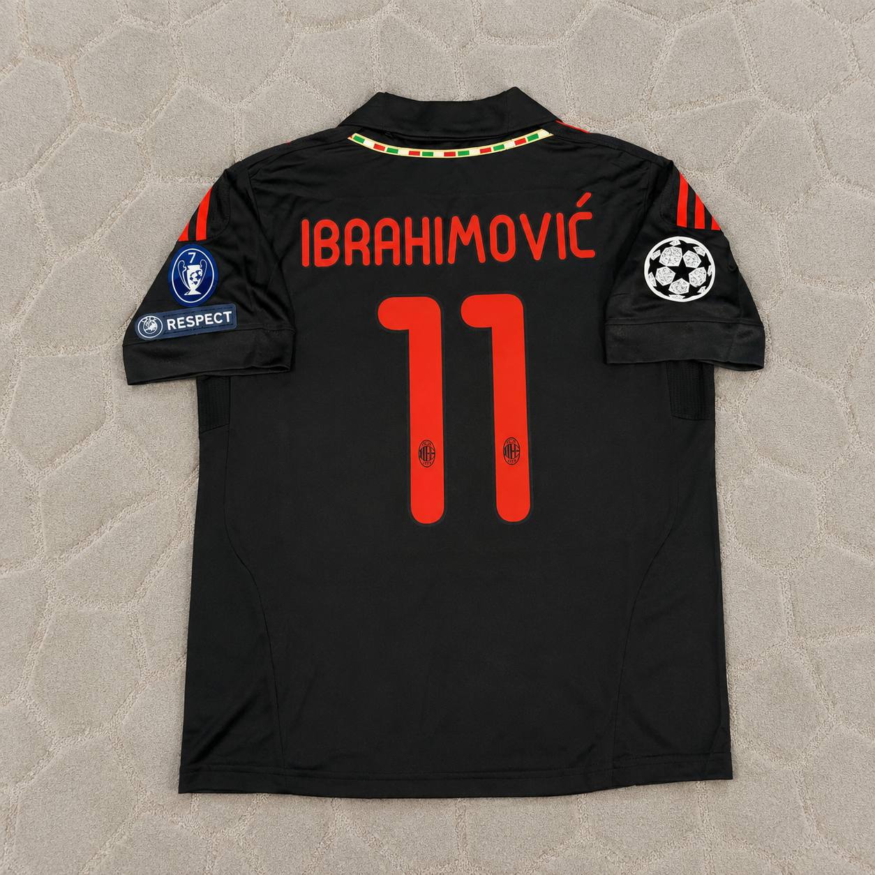 Zlatan Ibrahimović #11 AC Milan 2011 2012 Away Black Retro Jersey
