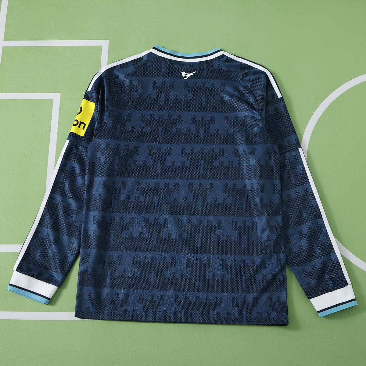 2026/2027 New Season Newcastle United third Long Sleeves Fan Shirt Jersey kit version (Kopya)