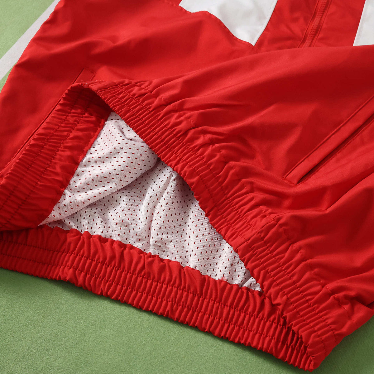2627 Fußball-Club Bayern München originals EQT windbreaker