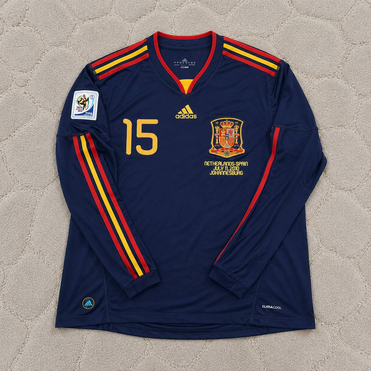 Sergio Ramos - Spain 2010 World Cup Final Retro Jersey Trikot