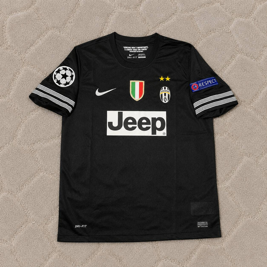 arturo-vidal-juventus-2012-2013-home-retro-football-jersey-kit2