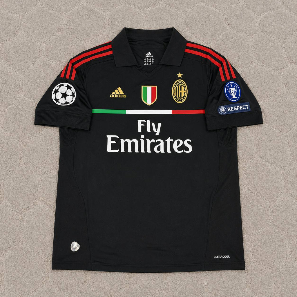 Zlatan Ibrahimović #11 AC Milan 2011 2012 Away Black Retro Jersey