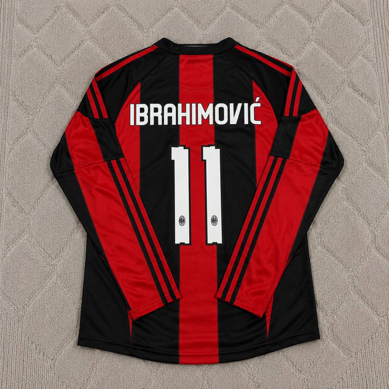 Zlatan Ibrahimovic AC Milan 2010-2011 Home Long Sleeve Retro Football Jersey