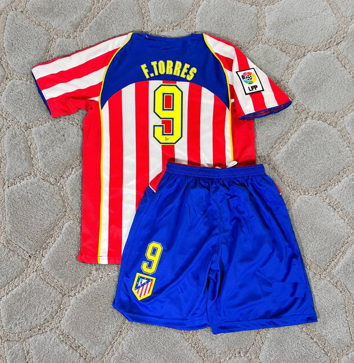 Fernando Torres #9 Atletico Madrid Kids SpiderMan Retro Football Kids Football Jersey Kit Trikot Maillot Maglia Soccer Shirt