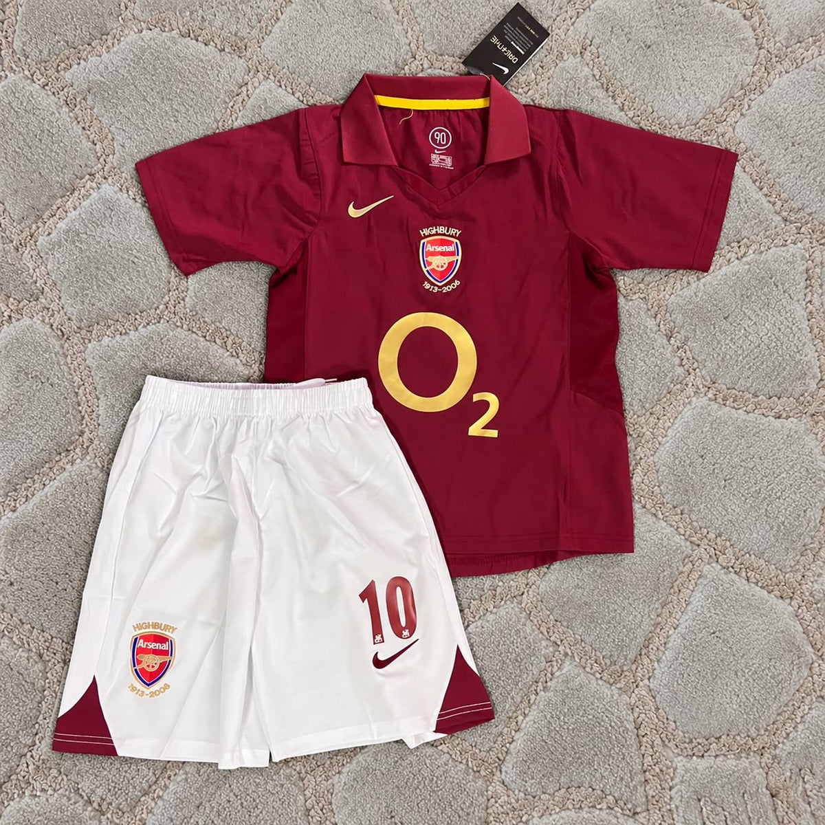 Dennis Bergkamp #10 Arsenal 2005 2006 Burgundy Kids Football Jersey Kit Soccer Shirt Trikot Maillot Maglia