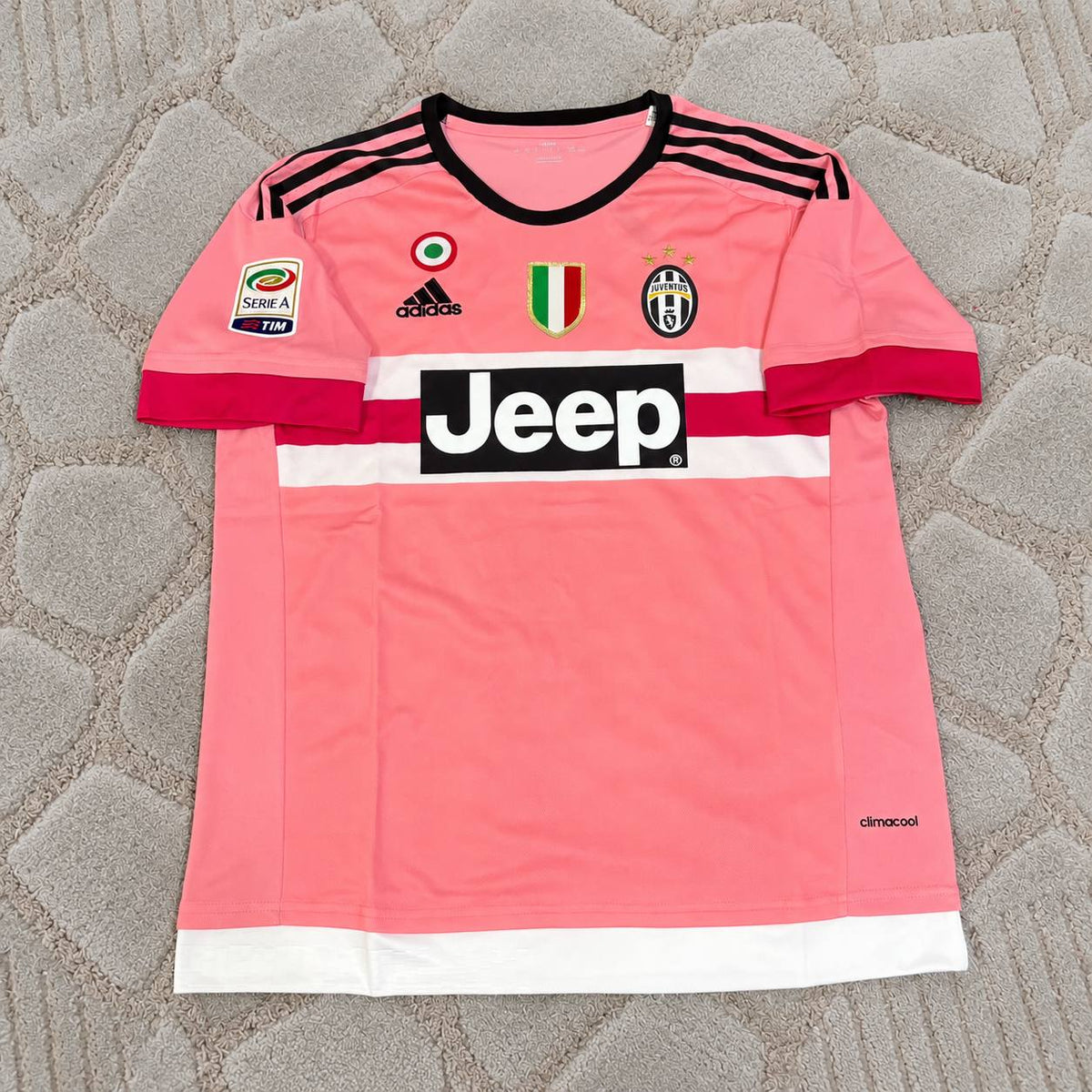 Giorgio Chiellini Juventus Retro Pink 2015-2016 Jersey Trikot