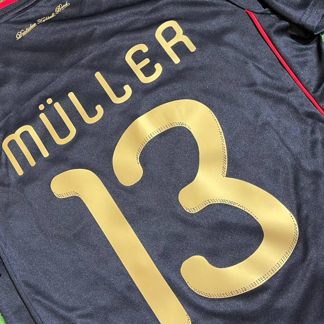 Thomas Müller - Germany Deutschland 2010 World Cup Black Jersey Trikot