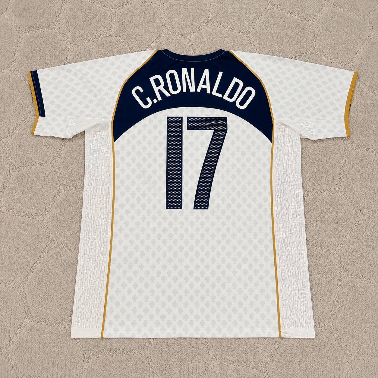 Cristiano Ronaldo 17 Portugal EURO 2004 Retro White Away Soccer Kit Jersey Trikot Soccer Shirt