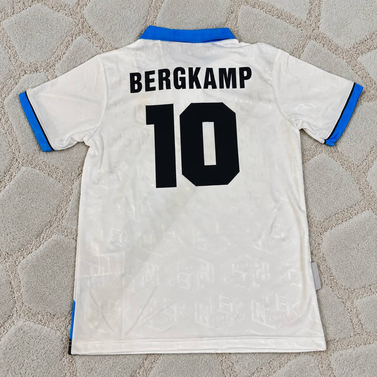 Dennis Bergkamp Inter Milan 1997-1998 White Retro Away Youth Jersey – Classic #10