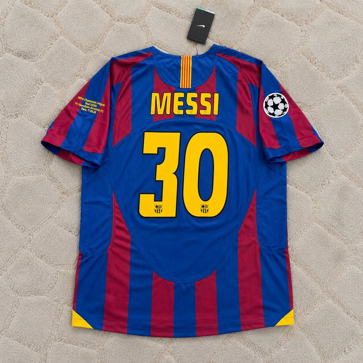 lionel-messi-barcelona-2006-champions-league-final-retro-football-jersey-kit