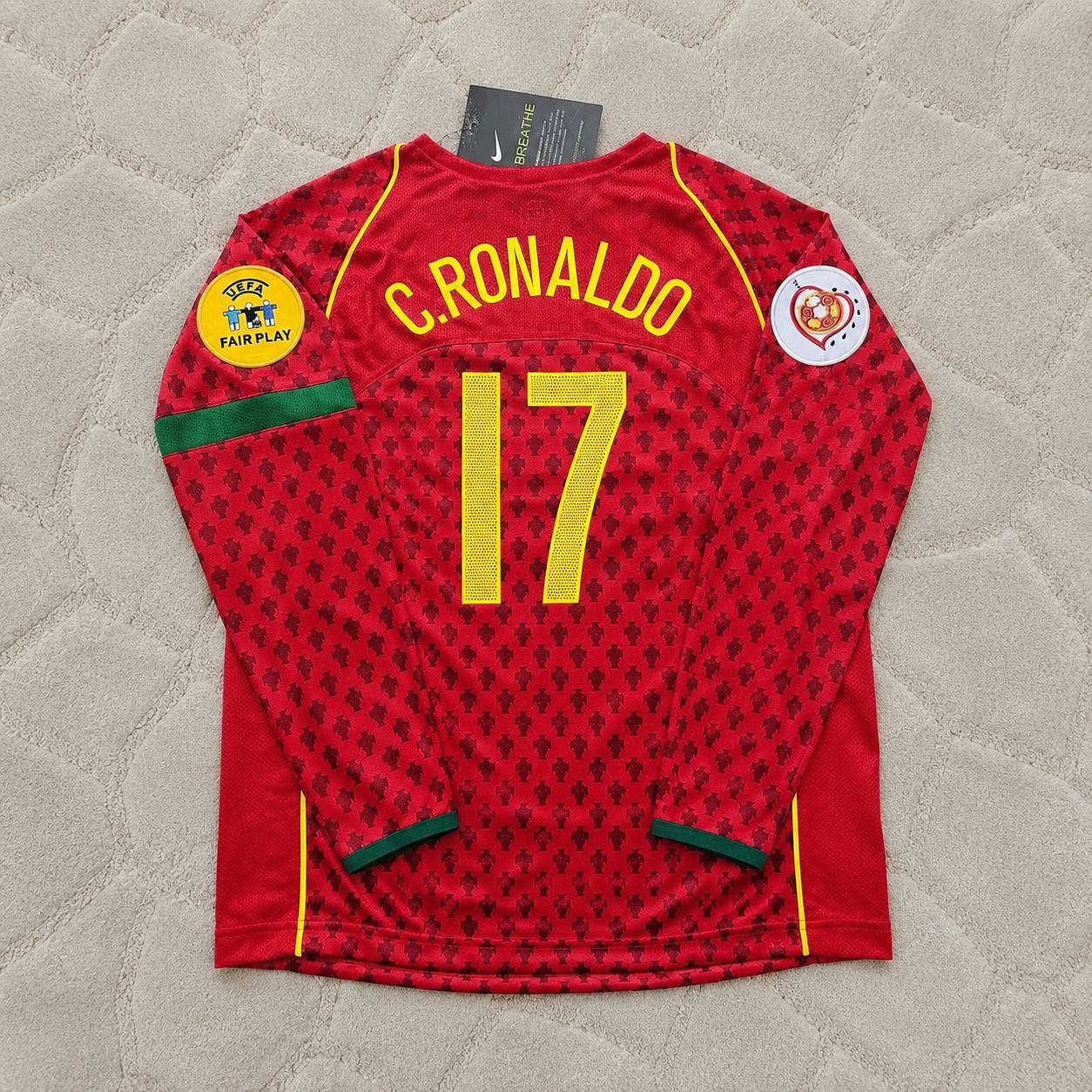 Cristiano Ronaldo Portugal EURO 2004 Long Sleeve Retro Home Red Kids Football Jersey