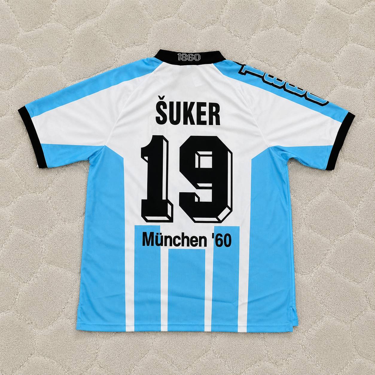 Davor Suker 1860 Munich Retro Football Jersey Kit