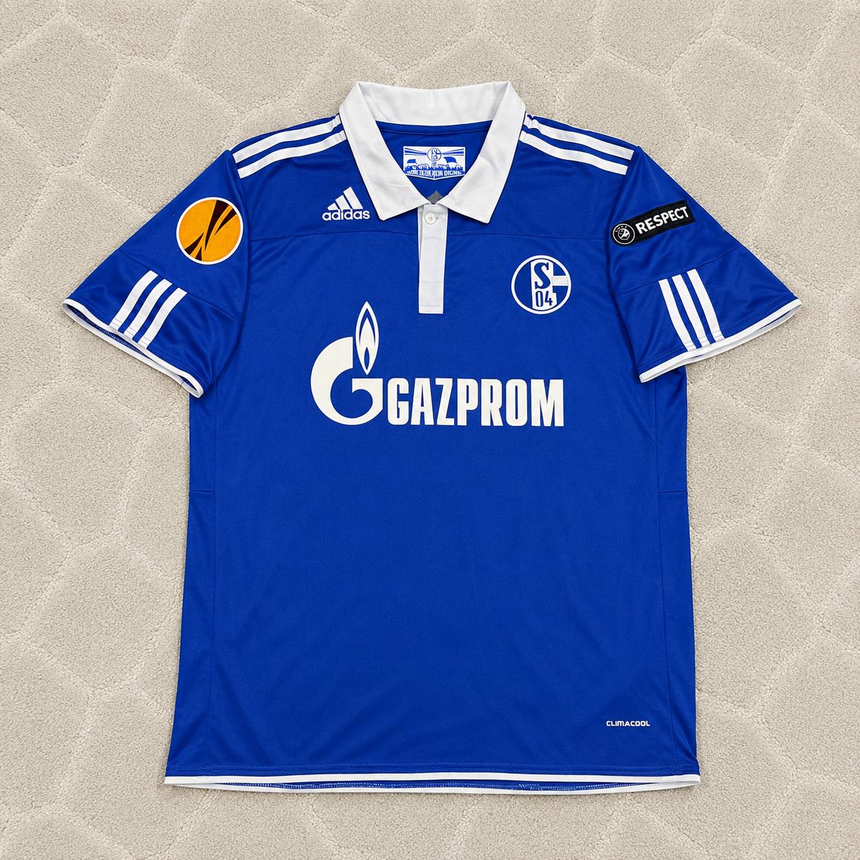 ivan-rakitic-schalke-04-retro-uefa-football-jersey-kit