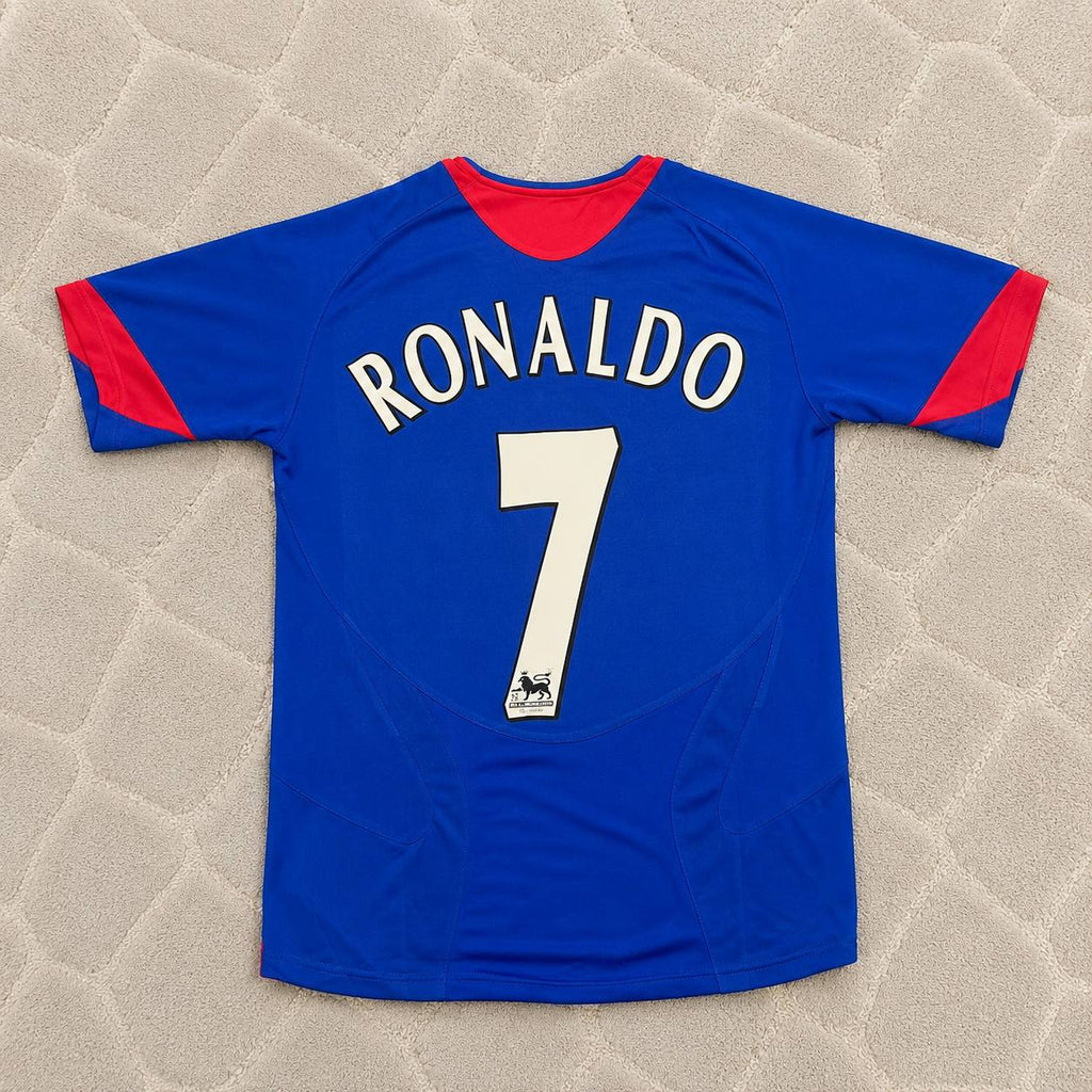 Cristiano Ronaldo Manchester United 2005/2006 Retro Football Jersey