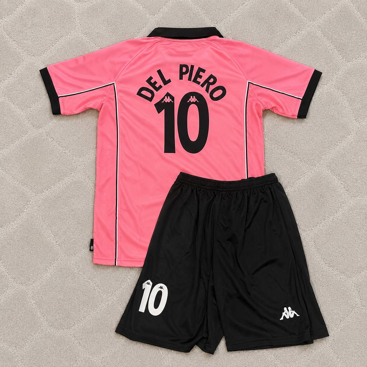 Alessandro Del Piero #10 Juventus 1996–1998 Retro Pink Kids Football Jersey