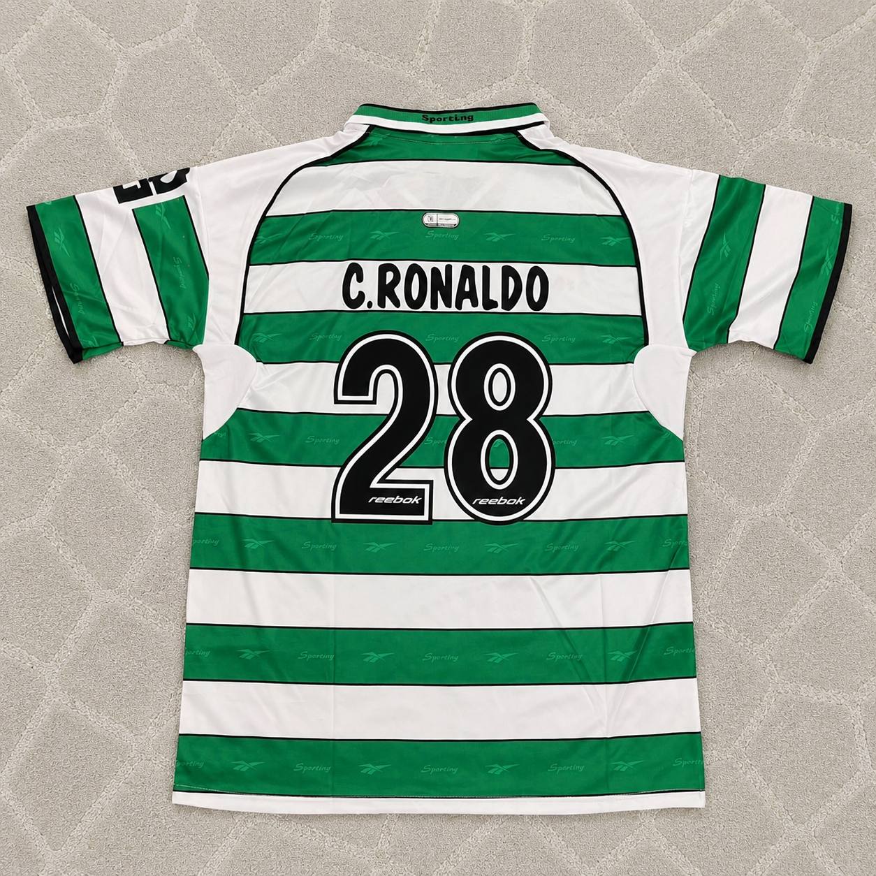 Cristiano Ronaldo Sporting CP Debut Retro Football Jersey Kit