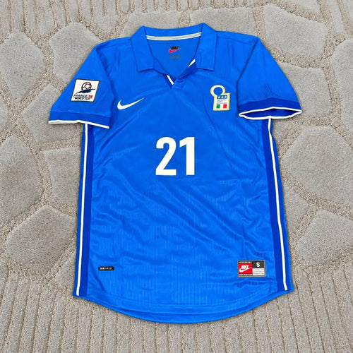 Andrea Pirlo #21 Italy Retro Home Football Shirt - Jersey Kit