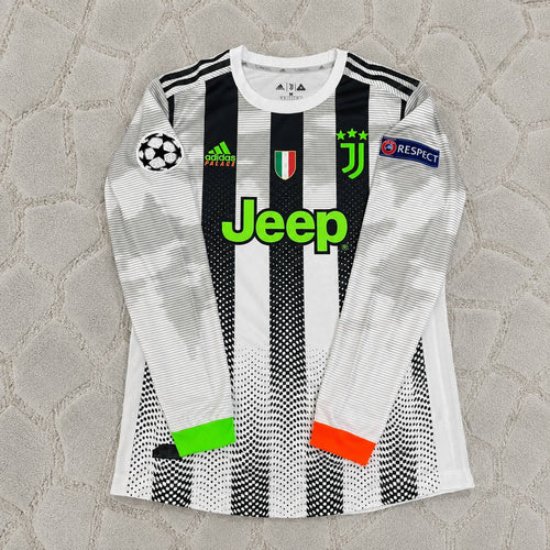 Cristiano Ronaldo #7 Juventus 2019-2020 Champions League Patch Long Sleeve Retro Football Jersey