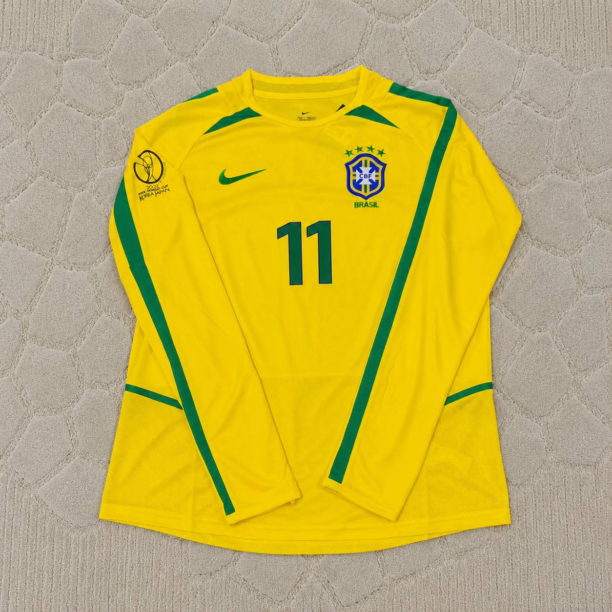 Ronaldinho Brazil 2002 World Cup Final Yellow Long Sleeve Retro Football Jersey