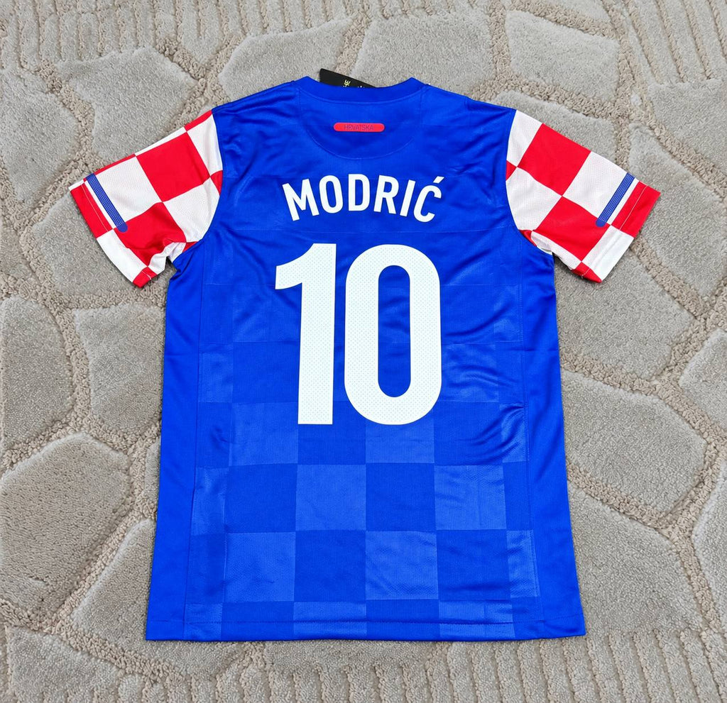 Luka Modric Croatia 2010-2012 Retro Football Shirt - Jersey Kit - Trikot Maillot