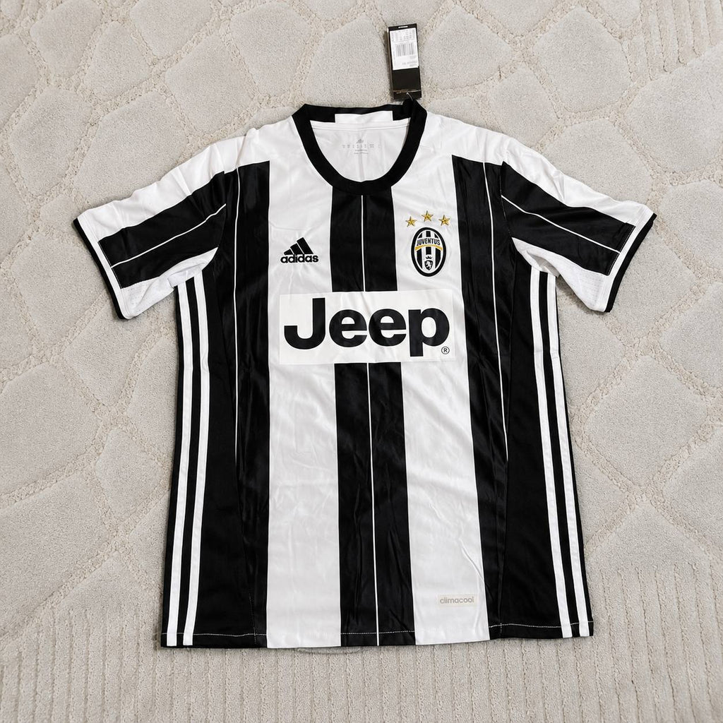 Paul Pogba Juventus 2016-2017 Home Retro Football Jersey Kit