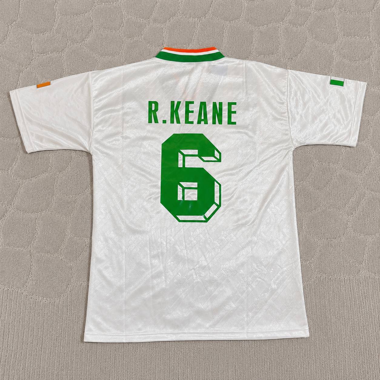 Roy Keane Ireland 1994 Season Away Retro Football Jersey KitRoy Keane Ireland 1994 Season Away Retro Football Jersey Kit