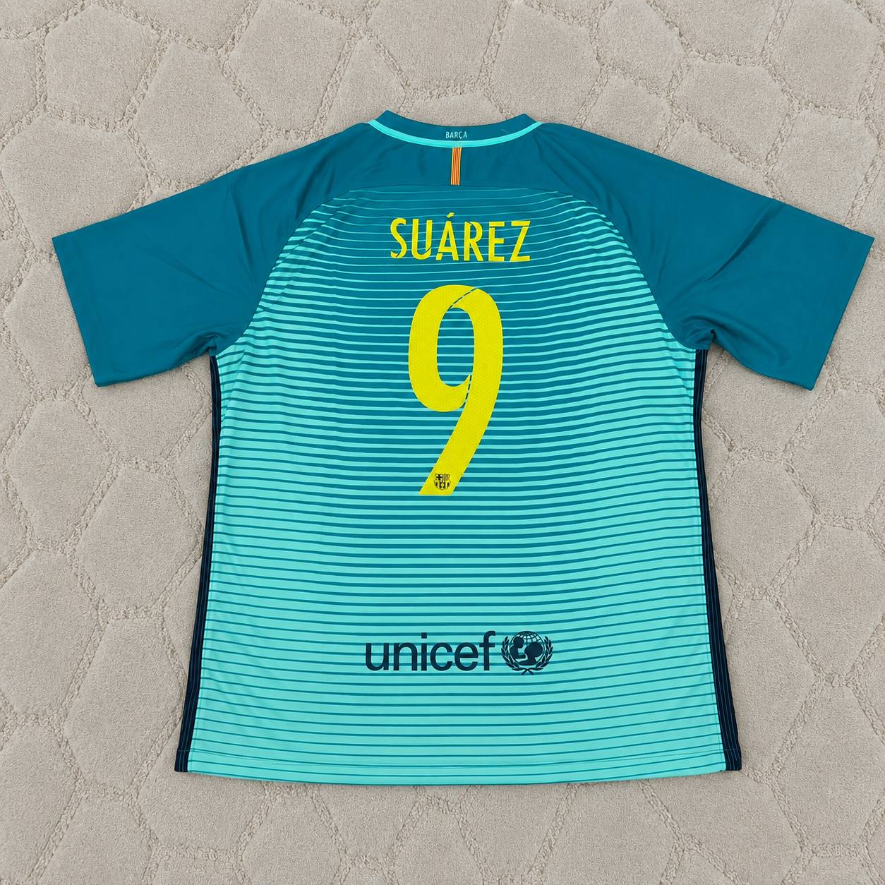 Luis Suárez #9 Barcelona 2016/17 Away Retro Jersey Trikot Maillot Soccer Shirt