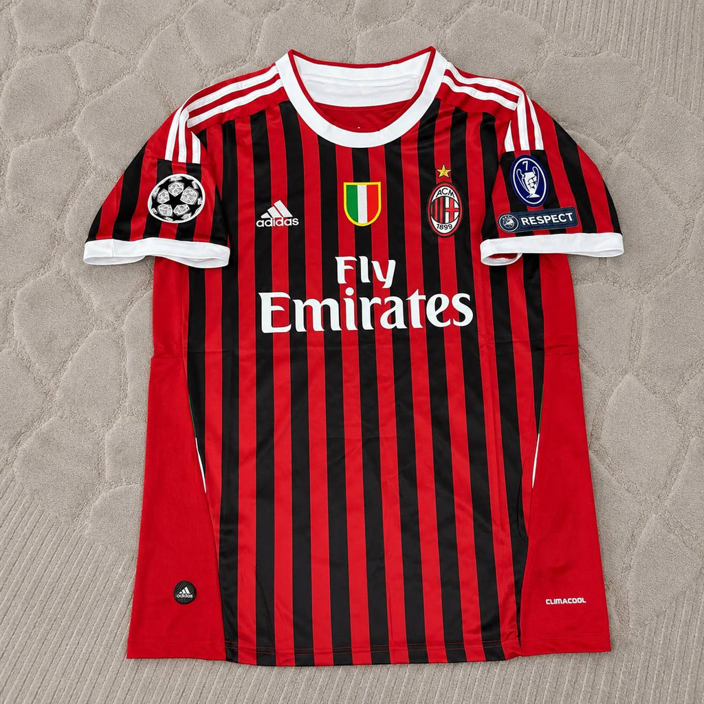 Gennaro Gattuso 8 - AC Milan Home 2011/12 Retro Kit Jersey Maillot Trikot Soccer Shirt