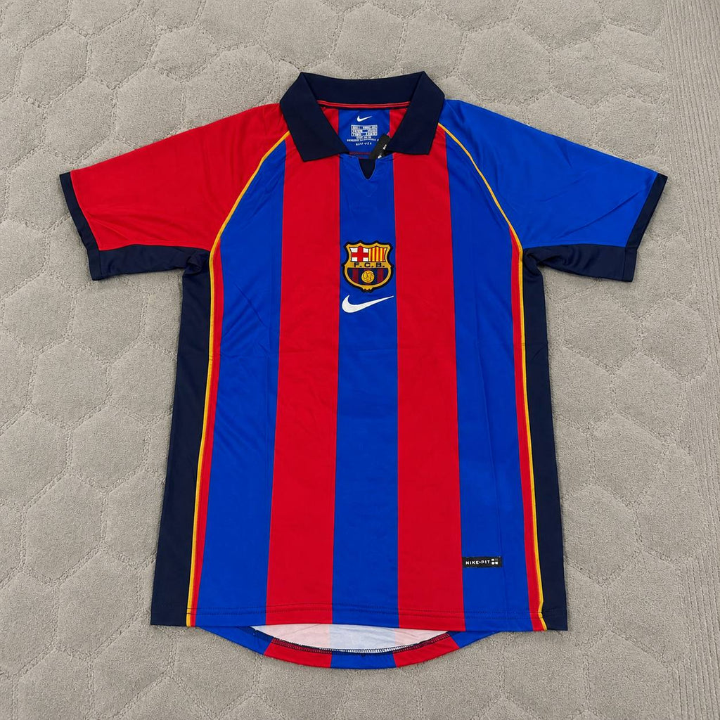 Xavi Hernandez 6 – Barcelona 2001/2002 Home Retro Kit Jersey Trikot Maillot Soccer Shirt