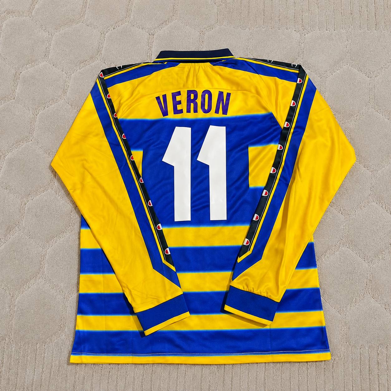 Juan Sebastian Veron Parma 1999/2000 Retro Long Sleeve Football Jersey Kit