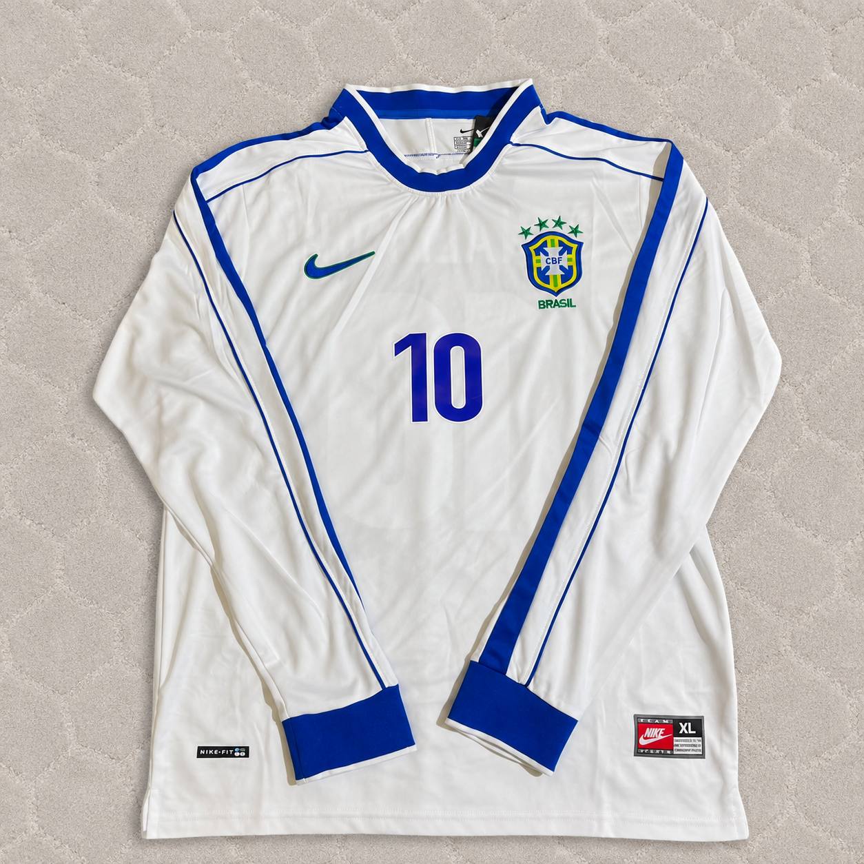 Ronaldinho Gaucho Brazil Long Sleeve Retro Football Jersey Trikot Maillot