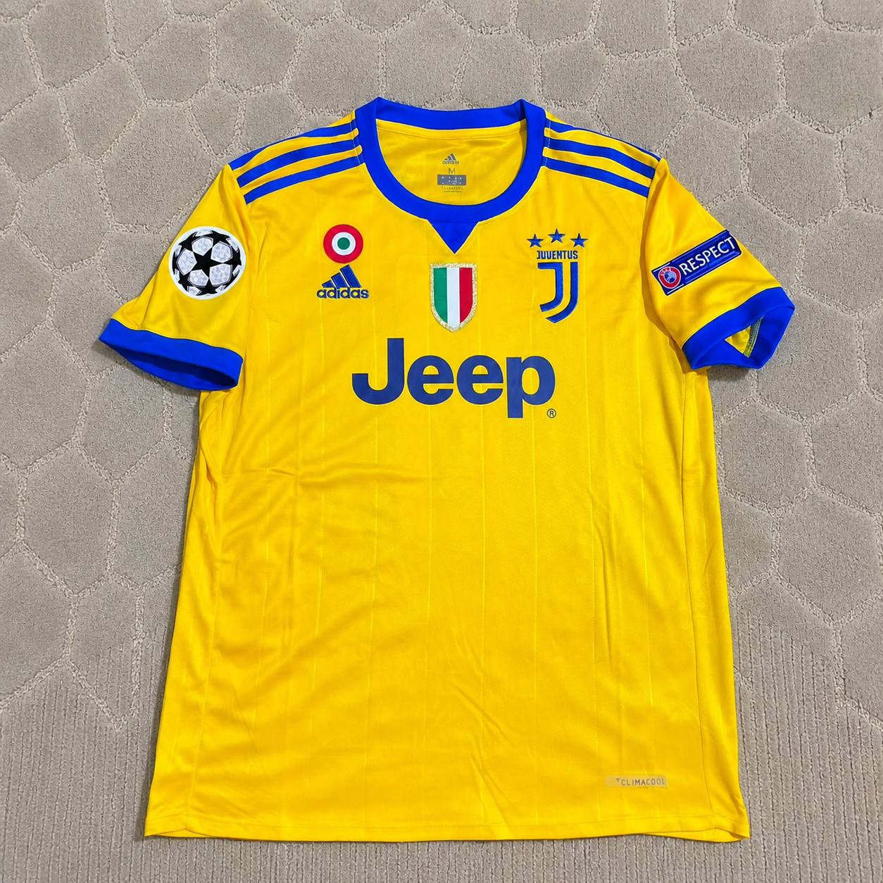 Claudio Marchisio Juventus 2017-2018 Yellow Retro Football Jersey
