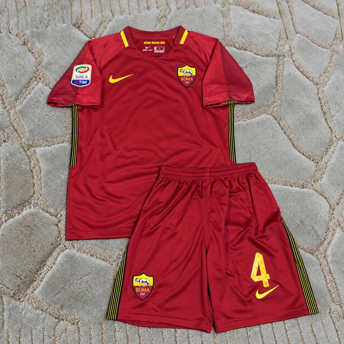 Radja Nainggolan 2016-2017 Season Kids Retro Football Jersey Trikot Maillot