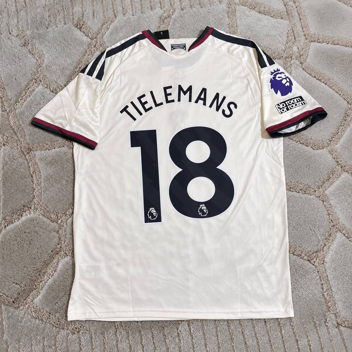 Youri Tielemans #18 Manchester United New Season 2027 Football Jersey Soccer Shirt Trikot Maillot