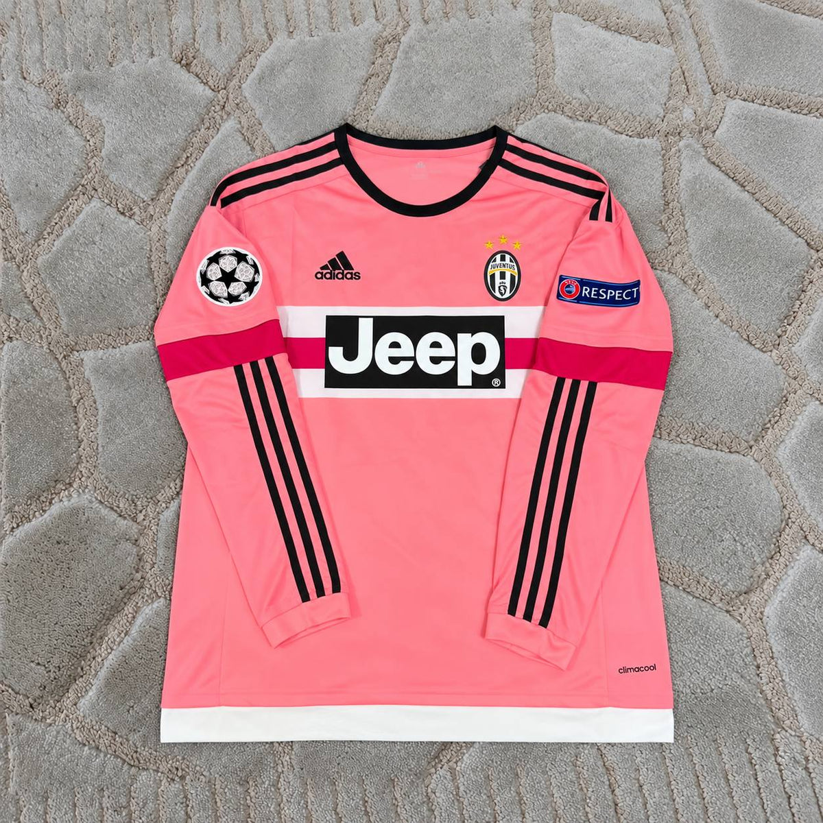 Mario Mandzukic Juventus Pink Retro 2015-2016 Pink Football Jersey Soccer Trikot Maillot