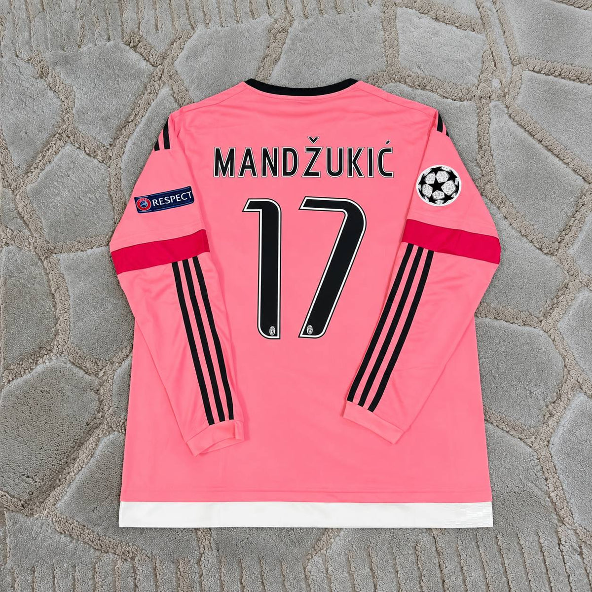 Mario Mandzukic Juventus Pink Retro 2015-2016 Pink Football Jersey Soccer Trikot Maillot