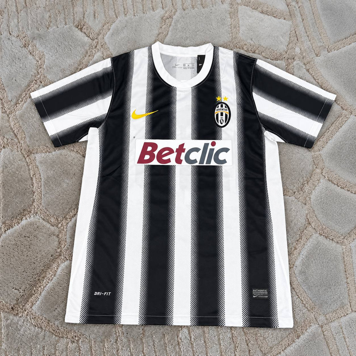 Luca Toni Juventus Home 2011 2012 Season Retro Football Jersey Soccer Trikot Maillot
