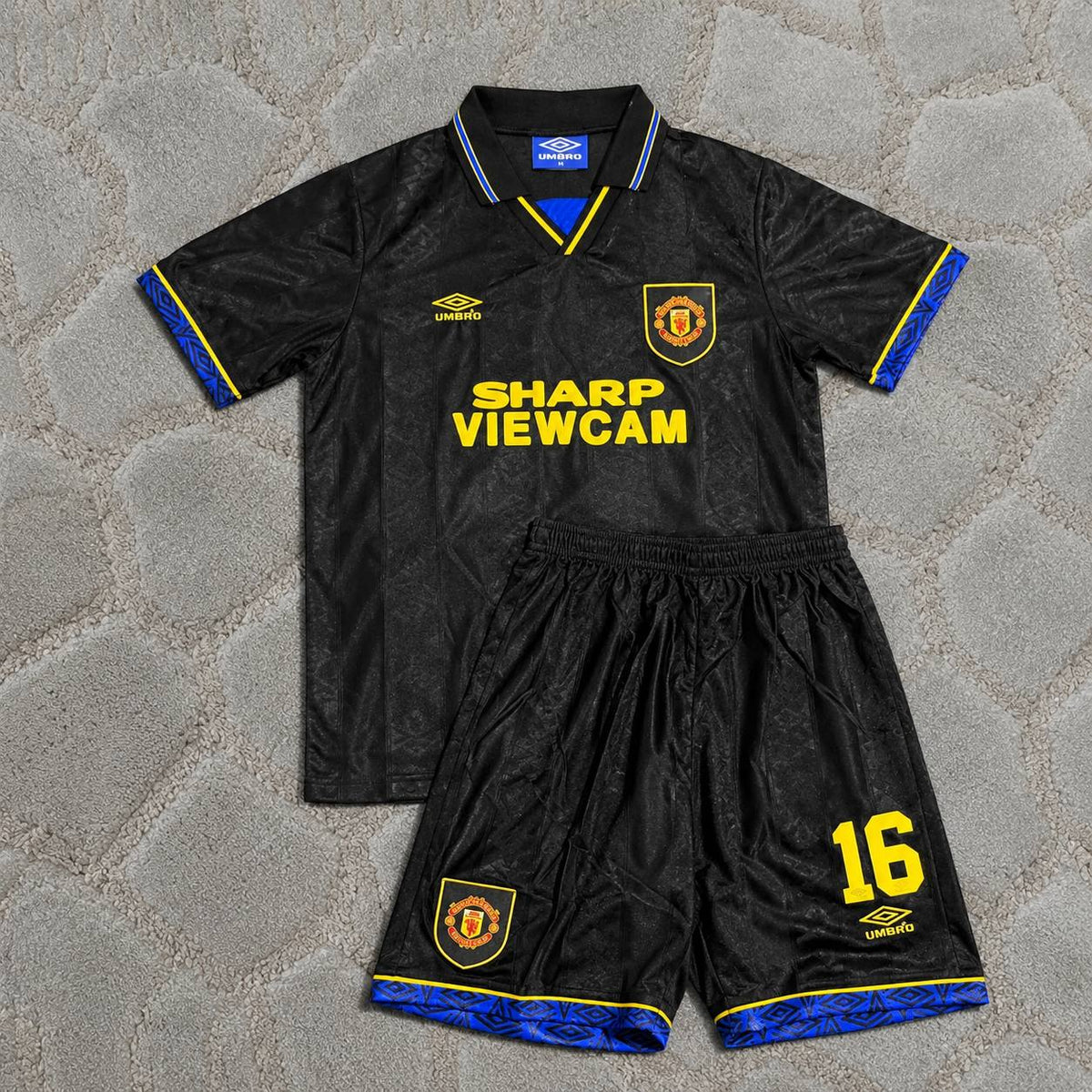Roy Keane Manchester United 1992 1993 Kids Retro Football Jersey Trikot Maillot