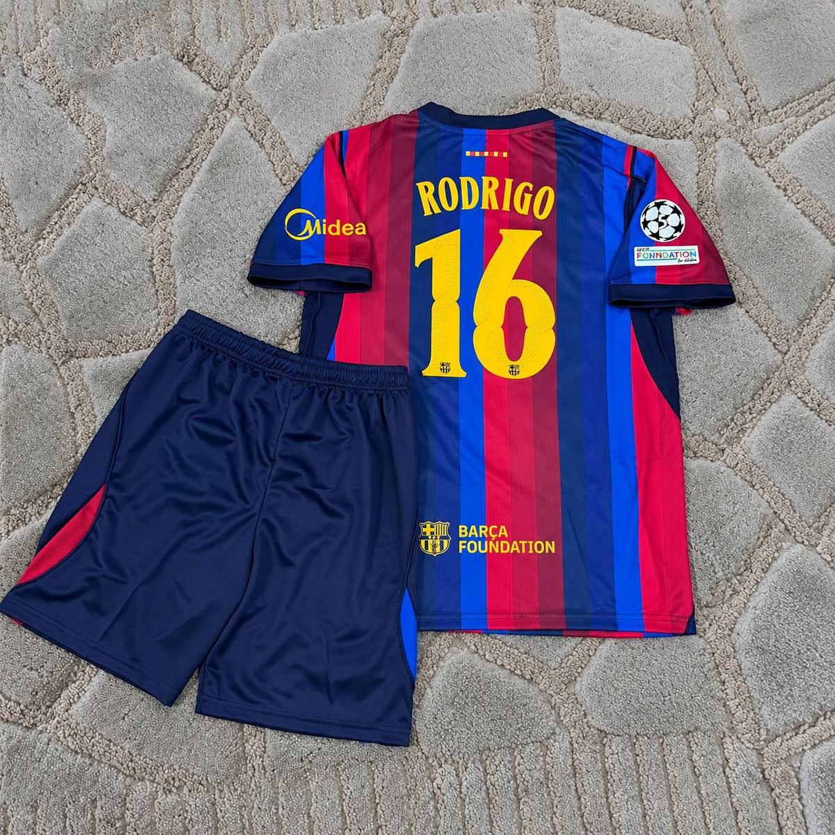 Rodri #16 Barcelona 2027 Champions League Patch Kids Home Football Jersey Trikot Maillot Magliaa
