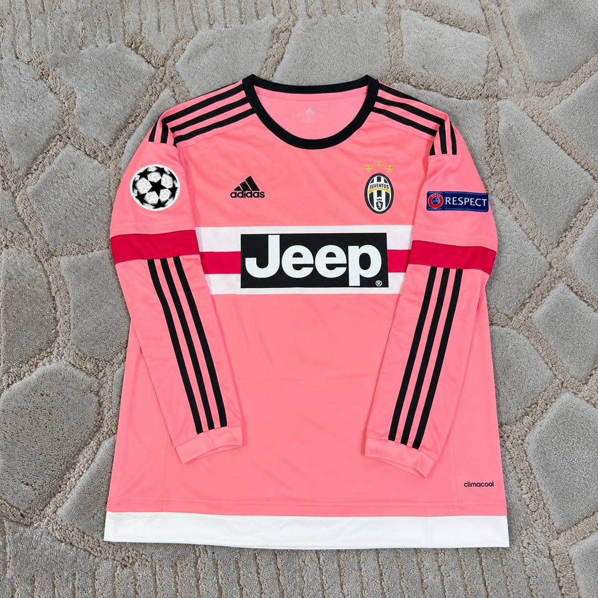 Claudio Marchisio Juventus Pink Retro 2015-2016 Pink Football Jersey Trikot Maillot