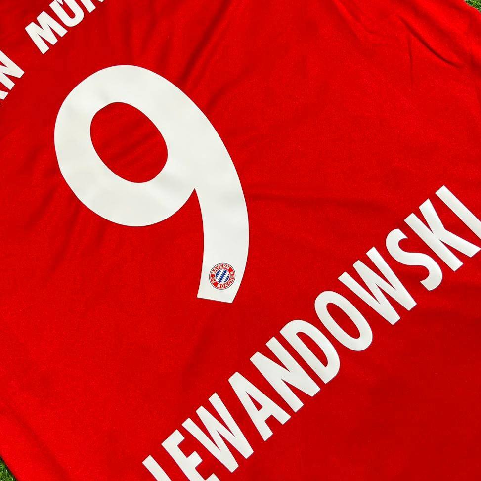 Robert Lewandowski Bayern Munich 2017-2018 Retro Home Jersey