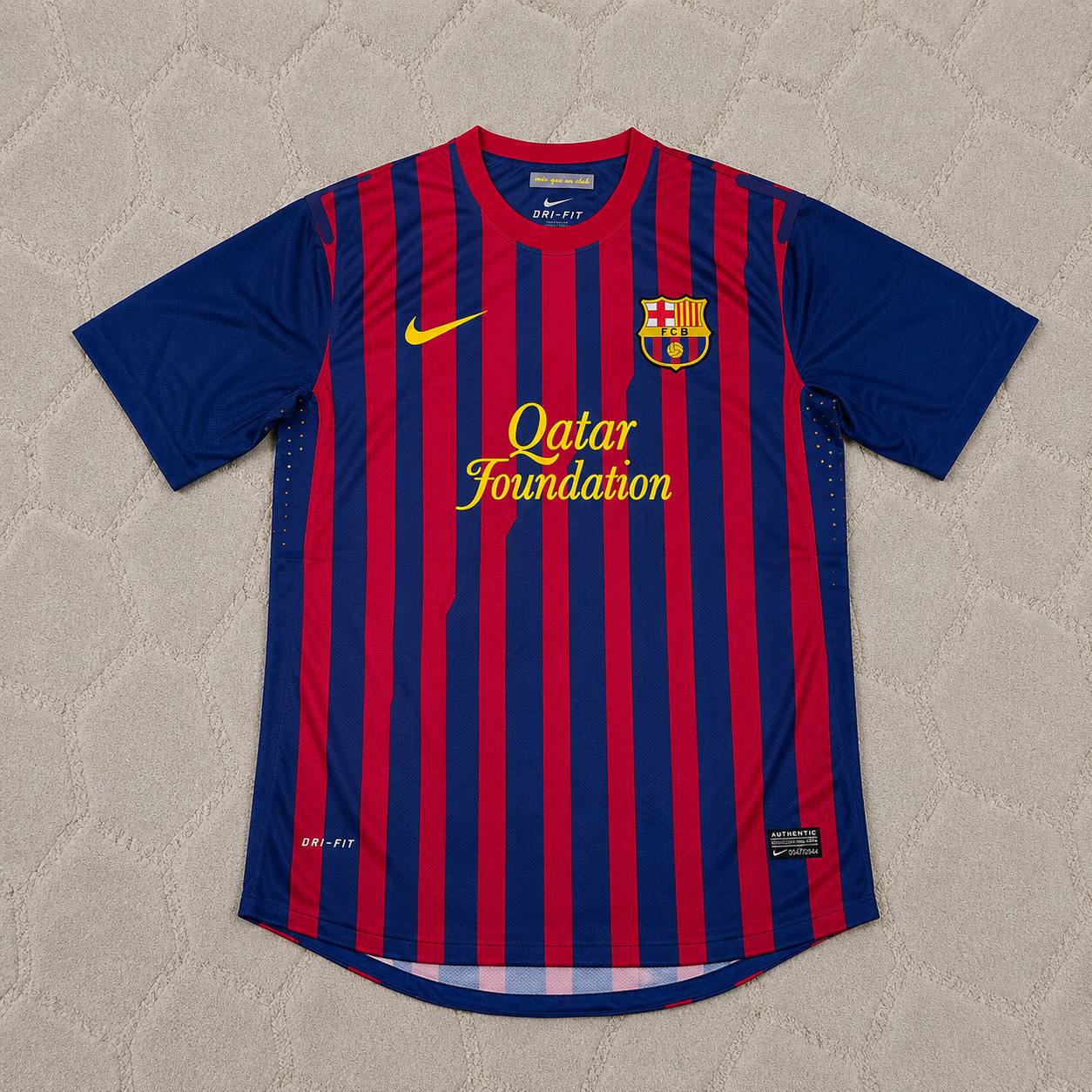 Lionel Messi Barcelona 2011-2012 Retro Home Football Jersey