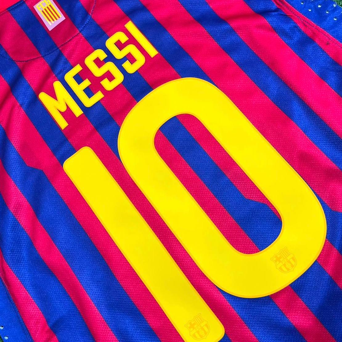 Lionel Messi Barcelona 2011-2012 Retro Home Football Jersey