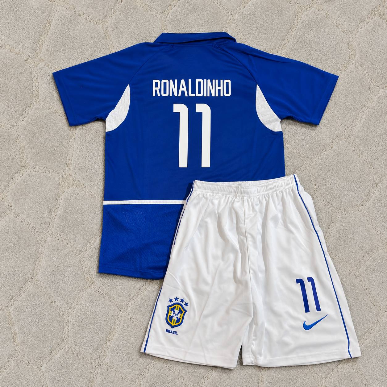 Ronaldinho Brazil 2002 Away Kids Kit – Kit Jersey for Children – | KinderTrikot | Maillot Enfant Soccer Shirt