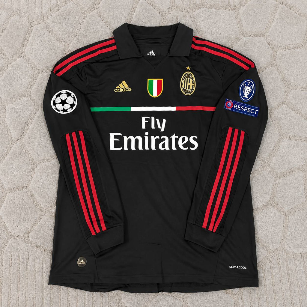 Gennaro Gattuso AC Milan 2011/12 Red & Black Retro Football Jersey Kit