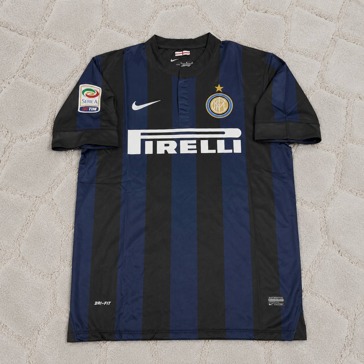 Esteban Cambiasso Inter Milan 2013–2014 Home Retro Football Jersey Kit