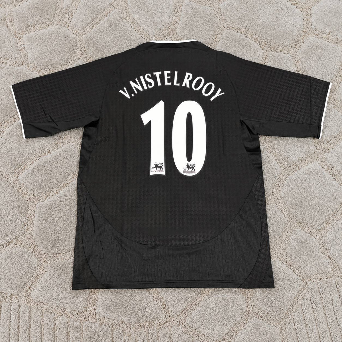 Ruud van Nistelrooy Manchester United 2003 2004 Away Black Retro Football Jersey Soccer Trikot Maillot