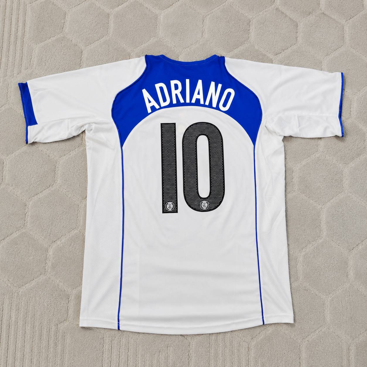 Adriano Inter Milan 2004-2005 Retro White Football Jersey